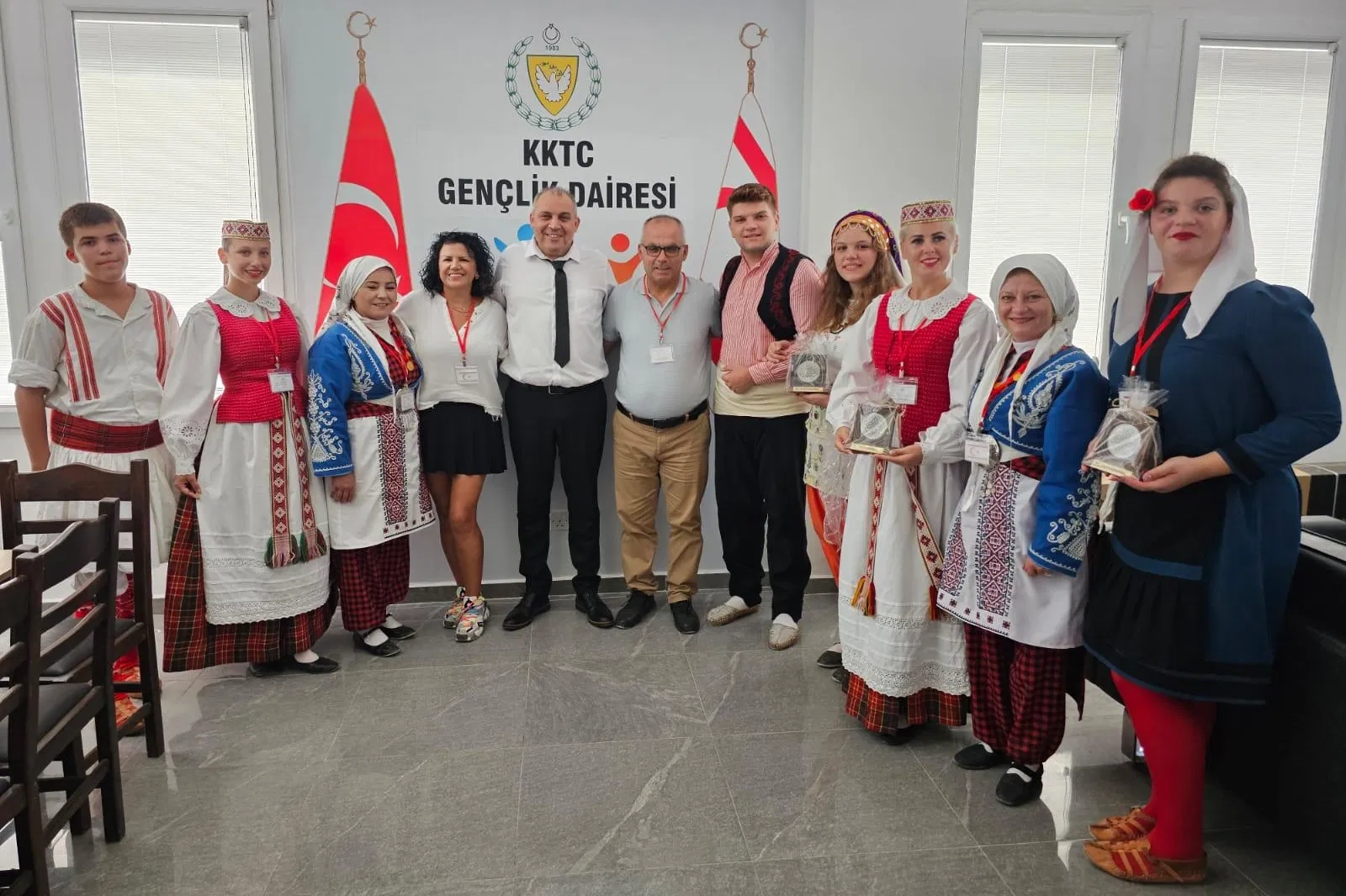 bursa-zafer-halkoyunlari-dernegi-kktcyi-fethetti.webp