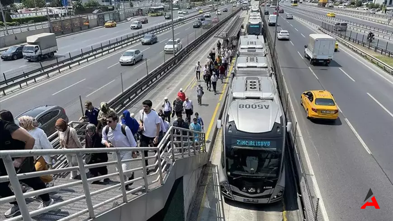 metrobus-hattinda-beyaz-yol-calismasicennet-mahallesi-duragi-gecici-olarak-kapatiliyor.png