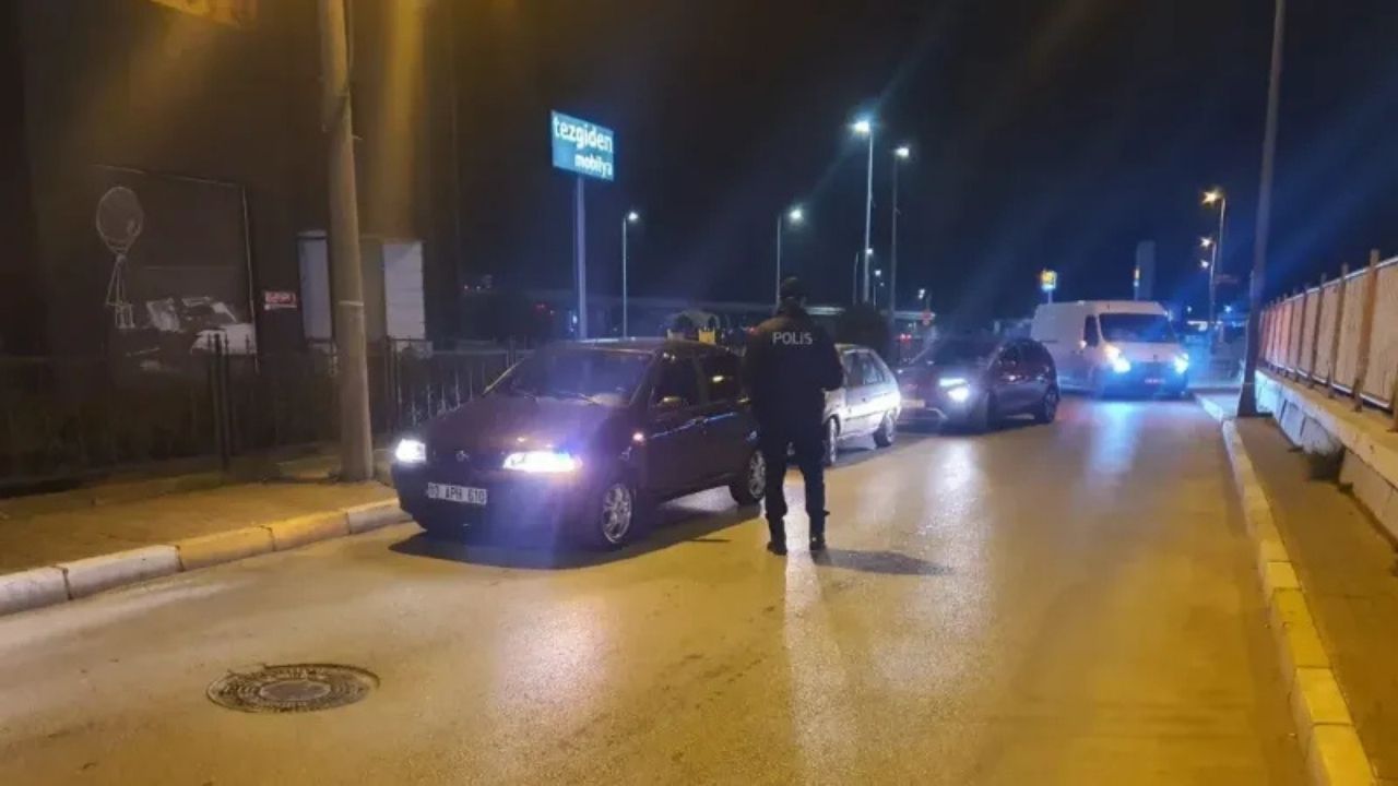 Balıkesir Polis Uygulaması: 13 Şüpheli Yakalandı