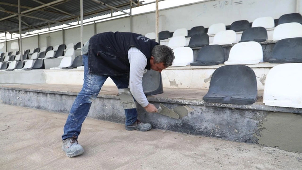 Burhaniye 8 Eylül Stadı Yenileniyor BAL Ligi Maçı Öncesi Büyük Değişim