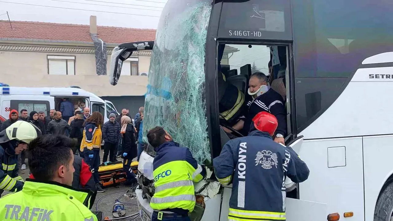 Konya Kulu’da Yoğun Sis ve Buzlanma Nedeniyle Zincirleme Kaza 5 Yaralı